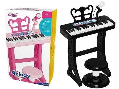 Organki z mikrofonem i stołeczkiem 37 klawiszy. Wydawca: ADAR. SmakLiter.pl Opakowanie Organki z mikrofonem i stołeczkiem 37 klawiszy