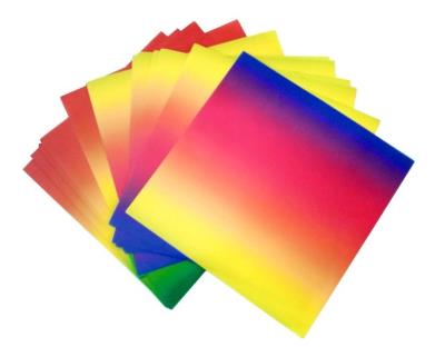 Origami tęczowe 100g 20x20cm 50 ark. Wydawca: Galeria Hobby. SmakLiter.pl Opakowanie Origami tęczowe 100g 20x20cm 50 ark