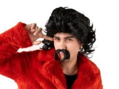 Opakowanie Peruka długie włosy i wąsy czarna