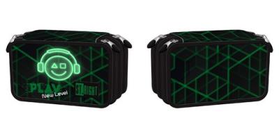 Opakowanie Piórnik 3-komorowy z wyposażeniem Play New Level