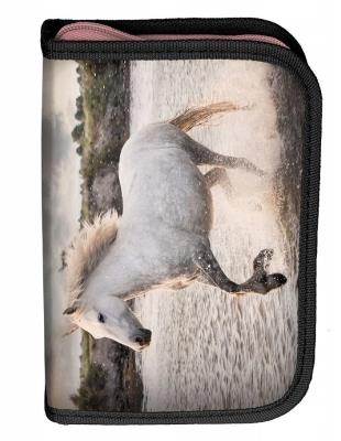 Piórnik Horse PP22HR-001BW PASO. Wydawca: Paso. SmakLiter.pl Opakowanie Piórnik Horse PP22HR-001BW PASO