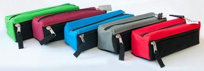 Piórnik-kosmetyczka 21x6cm MIX. Wydawca: Donau. SmakLiter.pl Opakowanie Piórnik-kosmetyczka 21x6cm MIX