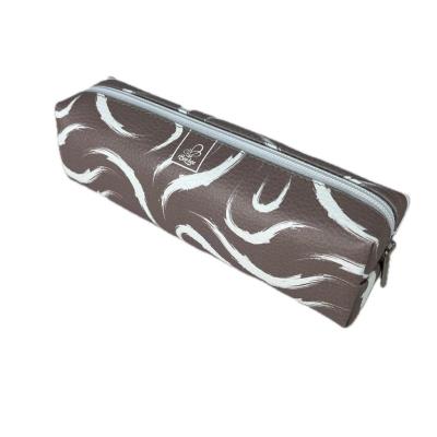 Piórnik prostokąt kostka Maziaje beż. Wydawca: Bee-bee. SmakLiter.pl Opakowanie Piórnik prostokąt kostka Maziaje beż