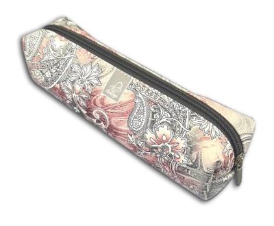 Piórnik prostokąt paisley szare. Wydawca: Bee-bee. SmakLiter.pl Opakowanie Piórnik prostokąt paisley szare