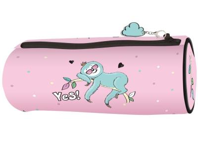 Piórnik tuba Dziewczynka. Wydawca: Beniamin. SmakLiter.pl Opakowanie Piórnik tuba Dziewczynka