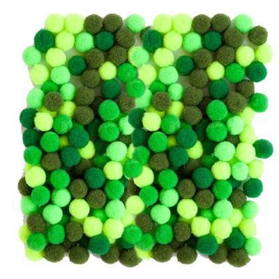 Pompony poliestrowe zielone 1cm mix 120 szt.. Wydawca: DP CRAFT. SmakLiter.pl Opakowanie Pompony poliestrowe zielone 1cm mix 120 szt.