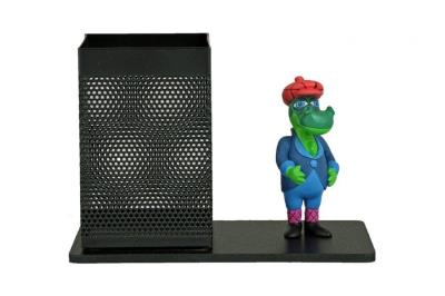 Przybornik biurkowy z figurką: Smok Wawelski. Wydawca: Tisso-Toys. SmakLiter.pl Opakowanie Przybornik biurkowy z figurką: Smok Wawelski