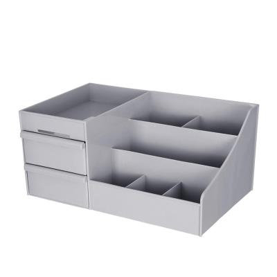 Przybornik na biurko grey 35x21,5x16,5cm. Wydawca: Dalprint. SmakLiter.pl Opakowanie Przybornik na biurko grey 35x21,5x16,5cm