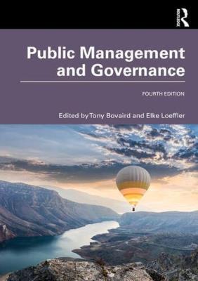 Public Management and Governance. Autor: Bovaird. SmakLiter.pl Okładka książki Public Management and Governance