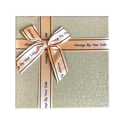 Opakowanie Pudełko kartonowe ozdobne 23x16x9,5cm 410380493