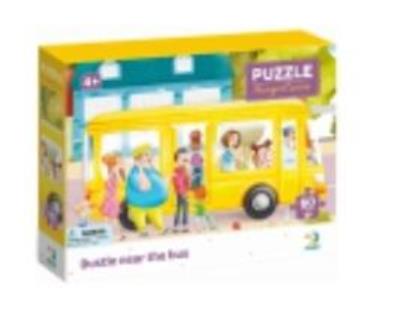 Puzzle 60 Bustle near the bus. Wydawca: Dodo. SmakLiter.pl Opakowanie Puzzle 60 Bustle near the bus