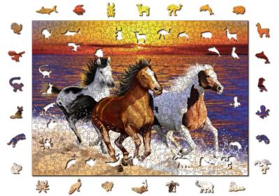 Opakowanie Puzzle drewniane. Wild Horses on the Beach 750 XL