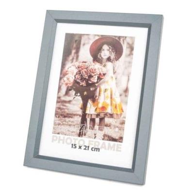 Ramka Bevel 15x21 4 szary. Wydawca: Fandy. SmakLiter.pl Opakowanie Ramka Bevel 15x21 4 szary