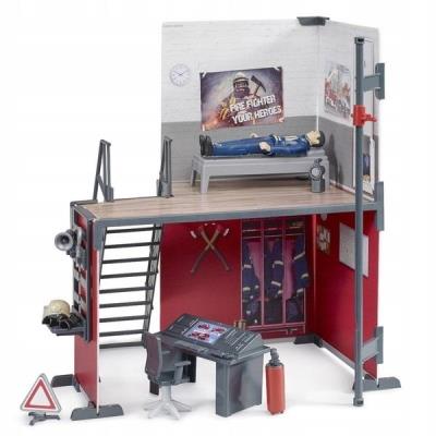 Remiza strażacka nowa wersja. Wydawca: Bruder. SmakLiter.pl Opakowanie Remiza strażacka nowa wersja