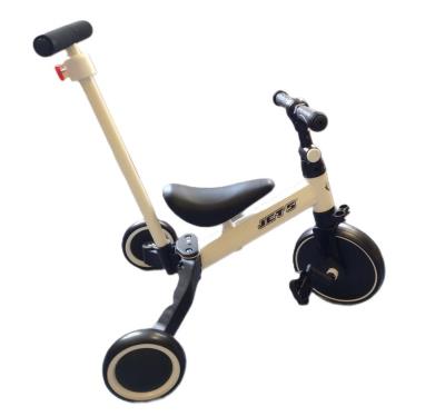 Rowerek trójkołowy biały. Wydawca: Czapska. SmakLiter.pl Opakowanie Rowerek trójkołowy biały