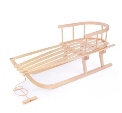 Opakowanie Sanki dla dziecka drewniane z oparciem i sznurkiem