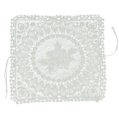 Opakowanie Serweta ażurowa na koszyczek z tasiemkami