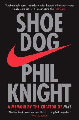 Shoe Dog. Autor: Phil Knight. SmakLiter.pl Okładka książki Shoe Dog