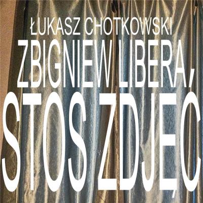 Stos zdjęć. Autor: Chotkowski Łukasz. SmakLiter.pl Okładka książki Stos zdjęć