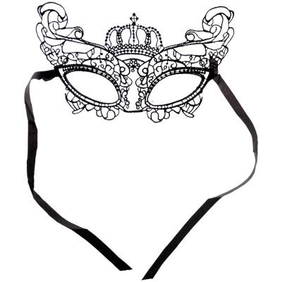 Opakowanie Subtelna maska koronkowa