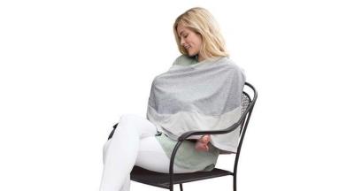 Opakowanie Szal 4&More dla karmiącej mamy rearl