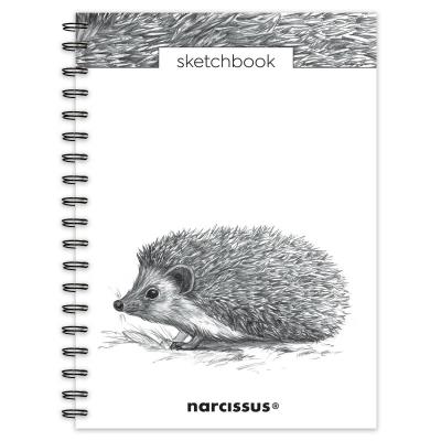 Szkicownik A4/50K gładki na spirali - Jeż. Wydawca: Narcissus. SmakLiter.pl Opakowanie Szkicownik A4/50K gładki na spirali - Jeż