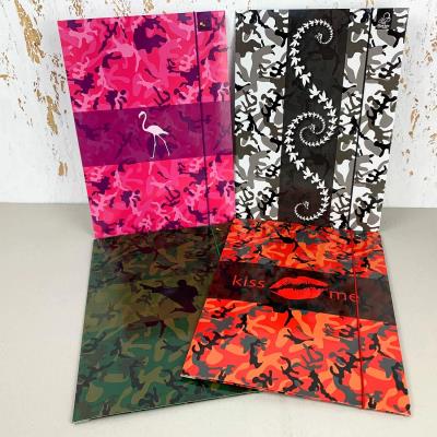 Opakowanie Teczka A4 z gumką camouflage 8 szt. mix