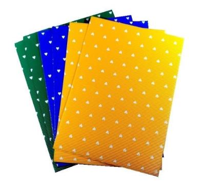 Tektura E kolorowa w serca 25x35cm 6 ark. Wydawca: Galeria Hobby. SmakLiter.pl Opakowanie Tektura E kolorowa w serca 25x35cm 6 ark