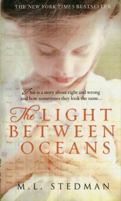 The Light Between Oceans. Autor: Stedman M.L.. SmakLiter.pl Okładka książki The Light Between Oceans