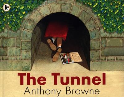 The Tunnel. Autor: Anthony Browne. SmakLiter.pl Okładka książki The Tunnel