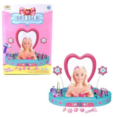 Opakowanie Toaletka z głową do czesania i do makijażu