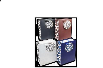 Torebka prezentowa 18x23,5x10cm MIX. Wydawca: Kalpol. SmakLiter.pl Opakowanie Torebka prezentowa 18x23,5x10cm MIX