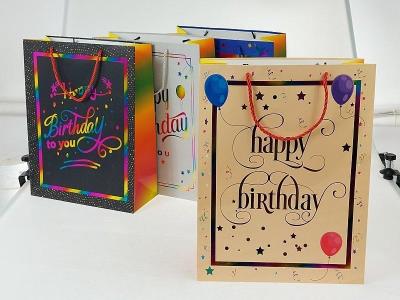 Opakowanie Torebka prezentowa 40x31x13cm MIX