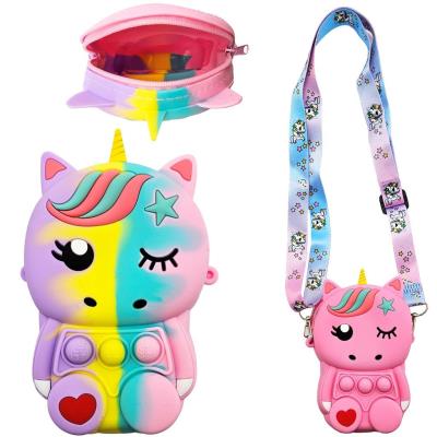 Torebka silikonowa jednorożec. Wydawca: Trifox. SmakLiter.pl Opakowanie Torebka silikonowa jednorożec