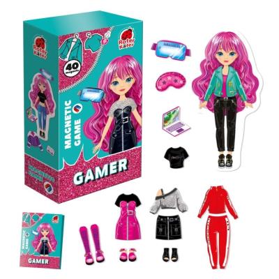 Układanka magnetyczna Gracz. Wydawca: Roter Kafer. SmakLiter.pl Opakowanie Układanka magnetyczna Gracz