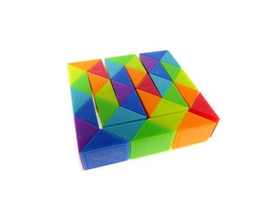 Układanka wąż magiczny antystresowy 36el. Wydawca: ADAR. SmakLiter.pl Opakowanie Układanka wąż magiczny antystresowy 36el