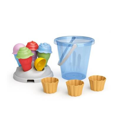 Wiaderko przeźroczyste z lodami MIX. Wydawca: Tupiko. SmakLiter.pl Opakowanie Wiaderko przeźroczyste z lodami MIX