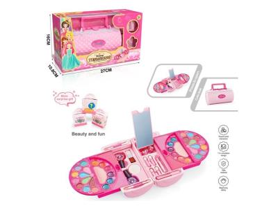 Opakowanie Zestaw do makijażu w walizce