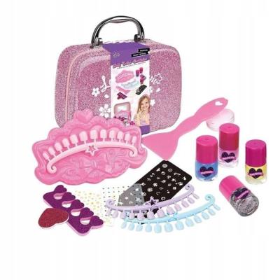 Opakowanie Zestaw do manicure w kuferku