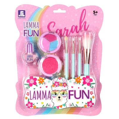 Opakowanie Zestaw kosmetyków z pędzelkami