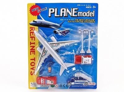 Zestaw lotnisko samolot + akcesoria. Wydawca: ADAR. SmakLiter.pl Opakowanie Zestaw lotnisko samolot + akcesoria