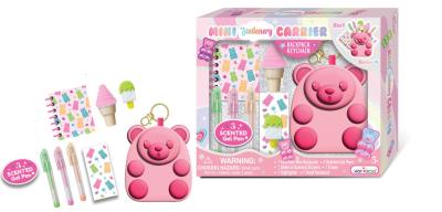 Opakowanie Zestaw miniaturek z mini plecaczkiem Miś żelowy