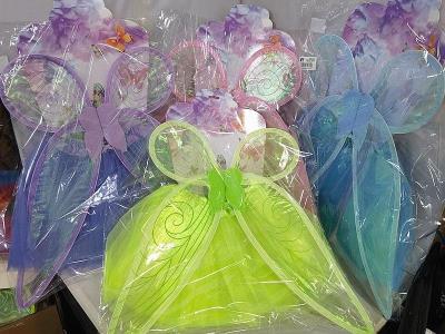 Zestaw motylka, skrzydełka i spódniczka MIX. Wydawca: ADAR. SmakLiter.pl Opakowanie Zestaw motylka, skrzydełka i spódniczka MIX