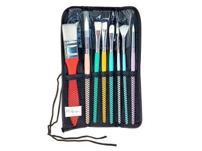 Zestaw pędzelków do malowania farbami. Wydawca: ADAR. SmakLiter.pl Opakowanie Zestaw pędzelków do malowania farbami