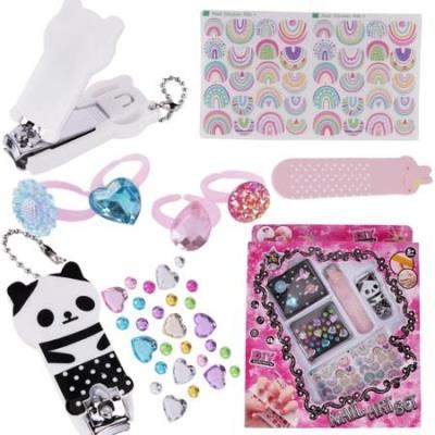 Zestaw piękności. Wydawca: Maksik. SmakLiter.pl Opakowanie Zestaw piękności