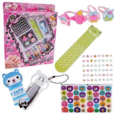 Zestaw piękności. Wydawca: Maksik. SmakLiter.pl Opakowanie Zestaw piękności