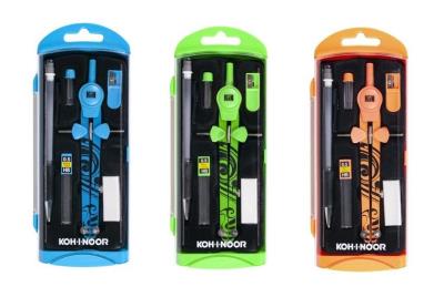 Zestaw z cyrklem 6 elementów. Wydawca: Koh-I-Noor. SmakLiter.pl Opakowanie Zestaw z cyrklem 6 elementów