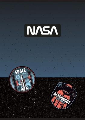 Opakowanie Zeszyt A4 w kratkę 32 kartki 15 sztuk