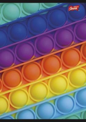 Opakowanie Zeszyt A4 w linie 32 kartki 15 sztuk mix