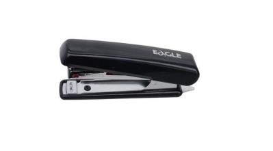 Zszywacz 2001 BD czarny EAGLE. Wydawca: Eagle. SmakLiter.pl Opakowanie Zszywacz 2001 BD czarny EAGLE